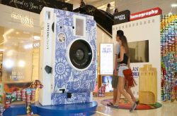 28,000张相并出LomoWall！LomographyxFashionWalk展览