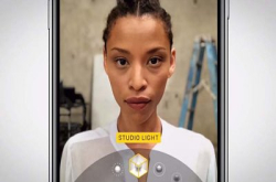 iPhone毋须打灯都影到高质素人像照，苹果发布短片宣传“人像照明”背后原理