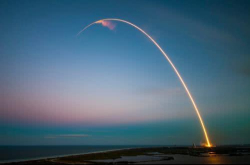 SpaceX的任务是将人类进入太空 最终将人类送上火星
