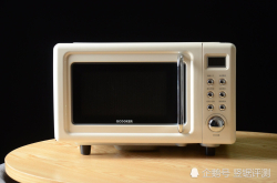 搅局市场 小米生态链推出：18L容量 复古智能微波炉