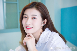 你看起好好听 能把1MORE四单元圈铁耳机借给我？