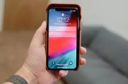 iPhoneXS暴跌2000元 扎心了