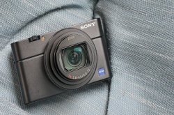 索尼 rx100一代索尼RX100 VI：黑卡RX100VI价格评测