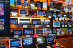 $1,000&darr;平玩“2+32”Win8Tablet5强晒冷