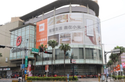 小米新北中和环球专卖店启用60坪大空间体验更方便本周末还有独家优惠品