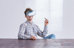 沃尔玛：接受VR培训后 员工测试分比传统教学多出15%