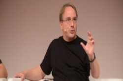 撞期事件引发开发社群埋怨，LinusTorvalds决定请假自我检讨，暂别Linux核心业务