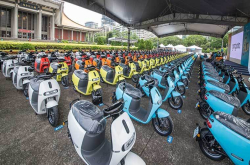 Gogoro2创纪录预购数破13000台准备开始交车