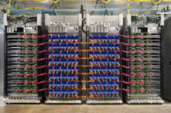 抢攻云端AI商机！Google推出自制机器学习CloudTPU运算云服务