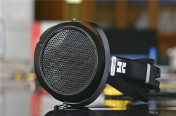 7年后再现于世的经典—HIFIMAN万元级耳机HE6se简评