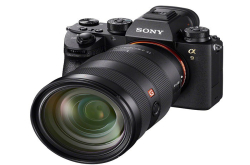 传闻中的全片幅无反旗舰机种正式揭晓Sonyα9搭载2400万画素、每秒20张连拍等规格