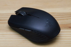 文书与轻电竞两相宜的轻巧可携鼠标，RazerAtheris动手玩