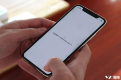 国产刘海屏手机TOP5：小米最受期待其中一款令iPhoneX无地自容