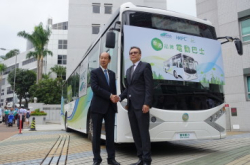 首部本地研发电动巴士公开亮相