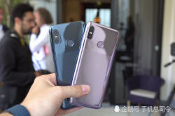 HTC发布新机：骁龙636＋全面屏＋双拼色 看完售价后：小米8和魅族16笑了