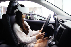 智能车科技：TOYOTA首创结合VR让你亲身体验极致带来的驾车感受