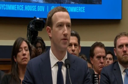 扎克伯格：FB正用AI分辨国外势力避免通俄门再发生