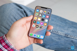 被传得很玄乎的一款iPhone如果存在你拿它当主力机还是？