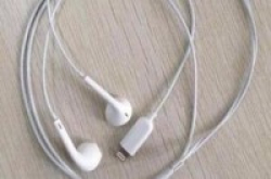 【疑似iPhone7耳机曝光】Lightning插口AppleEarPods耳机