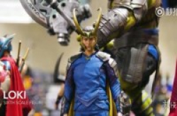 2017SDCCHT家1:6可动人偶合辑Batman有两版战服!