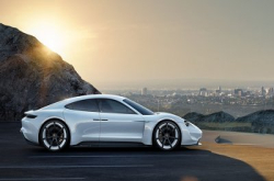 抵玩纯电“波子”：Mission E 剑指 Tesla Model S！