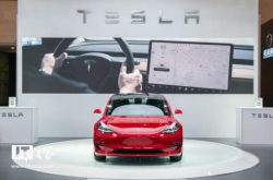 特斯拉Model3双电机性能版参数凶狠