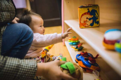 关心下一代从幼儿托育开始：从补助标准、价格管制、产业创新谈起