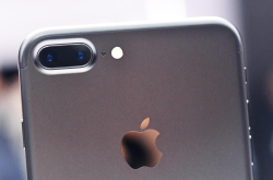 名副其实地双摄Apple目前最强专利：双镜头可同时分离取景