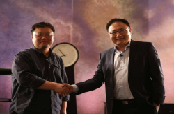 与众不同的预热方式为罗永浩吸粉 但产品才能证明锤子品牌