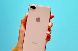 苹果iPhone隐性收费曝光 果粉觉得太贵？苹果客服：嫌贵用安卓去