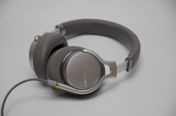 从里到外革新的Sony味新基准，SonyMDR-1AM2动手玩