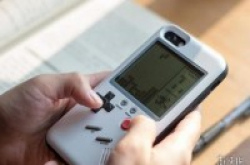 GameBoy手机壳让iPhone秒变游戏机游戏迷们的福音