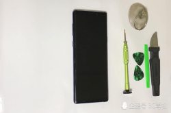 老外拆解三星Note9发现构造精妙电池上是中文却写越南制造