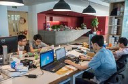 留下来还是走出去，中国科技企业左右为难