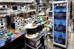 传输速度破世界纪录 日本新开发出三模光纤