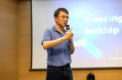 陆奇：一个优秀的程序员 要相信世界是由技术驱动的