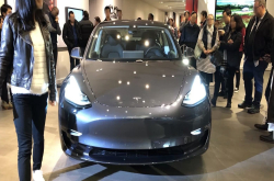 按现有生产速度特斯拉还积压了19个月的Model3订单