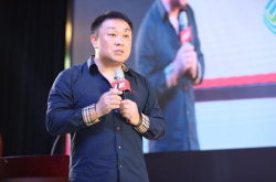 阿里通信联手三大运营商迎战2018