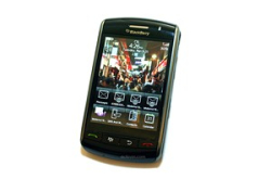 全球首部“可按动”触控屏智能手机：BlackBerry Storm