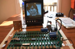1976年AppleI苹果电脑有多值钱？