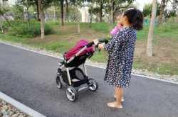 儿童推车如何去选择：高景观儿童推车 我只选虎贝尔T1