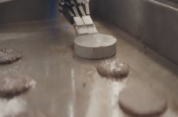 结合AI及视觉辨识技术，美连锁汉堡店CaliBurger要用机器人煎肉饼