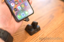 它可以解决iPhone充电支座的最大难题之一