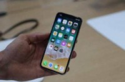 分析师预测新款iPhoneX将降价至899美元
