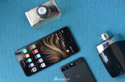 HuaweiP10Plus亮黑色真机图赏：巴黎美学研究中心操刀