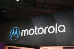 Moto高管变动 G6新机4月发：销魂的下巴……