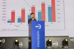 韩国在线购物协会事务局长赵成玹：目前 韩国海购规模约为3万亿 其中很大比例是中国消费者