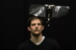 美第二家三星AI研究机构成立、世界最小医疗纳米机器人、猎豹移动发布新型迎宾机器人GreetBot等