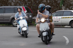 光阳Many110EV封闭场地体验，动力适合都会区速限内的骑乘需求