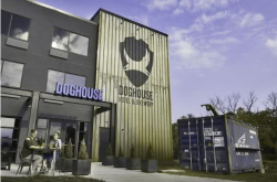 这是全球第一家工艺啤酒主题酒店 每个房间都可以享受凉爽的啤酒淋浴